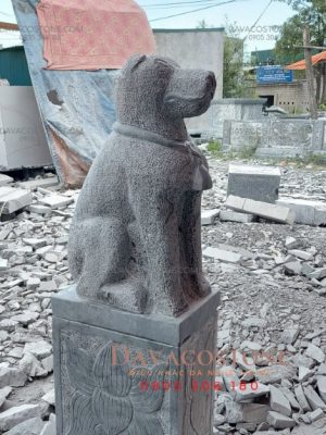 tượng con chó bằng đá